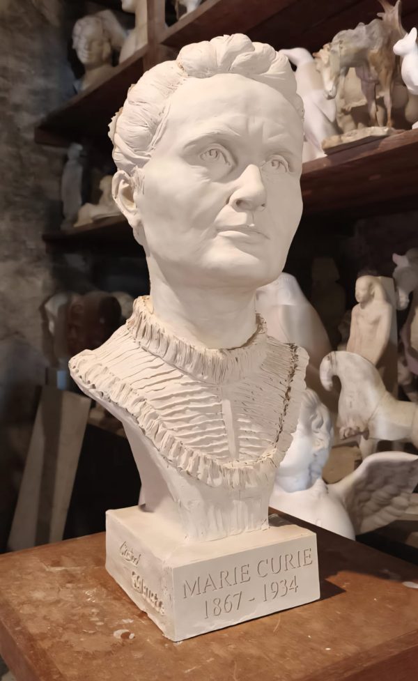 Buste de Marie Curie