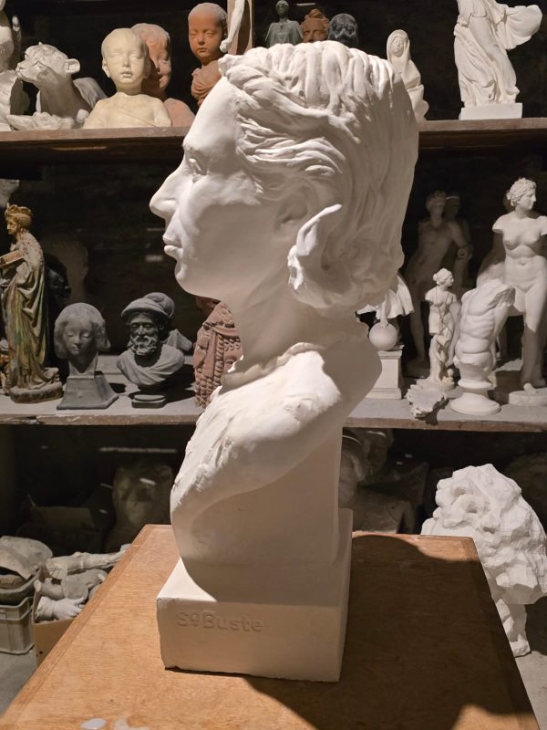 Buste de Louise Michel – Image 4